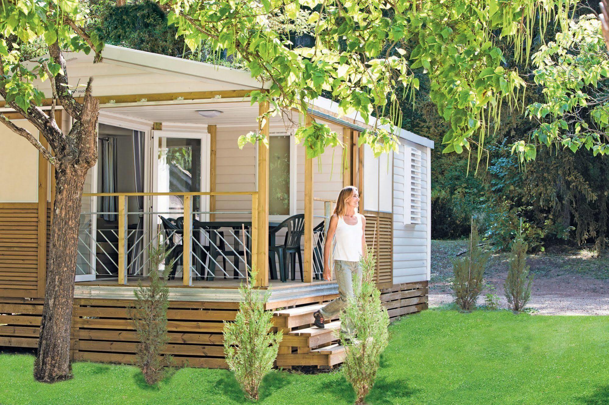 Club Vacances Bleues Domaine De Chateau Laval Gréoux-les-Bains Eksteriør billede